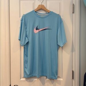 Nike T-shirt